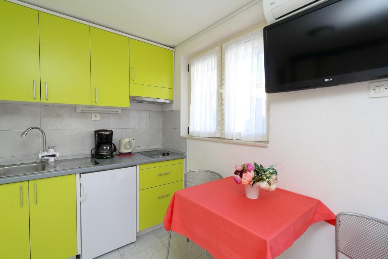 Apartman Nika - Marija Makarska Exteriör bild