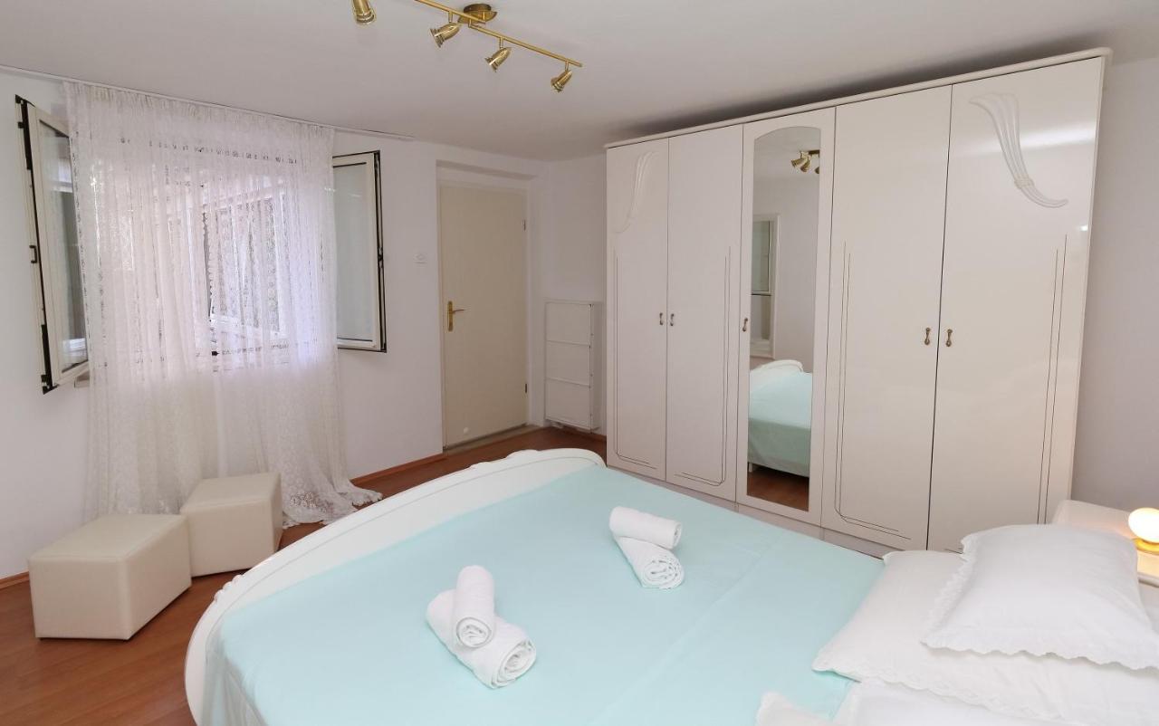 Apartman Nika - Marija Makarska Exteriör bild
