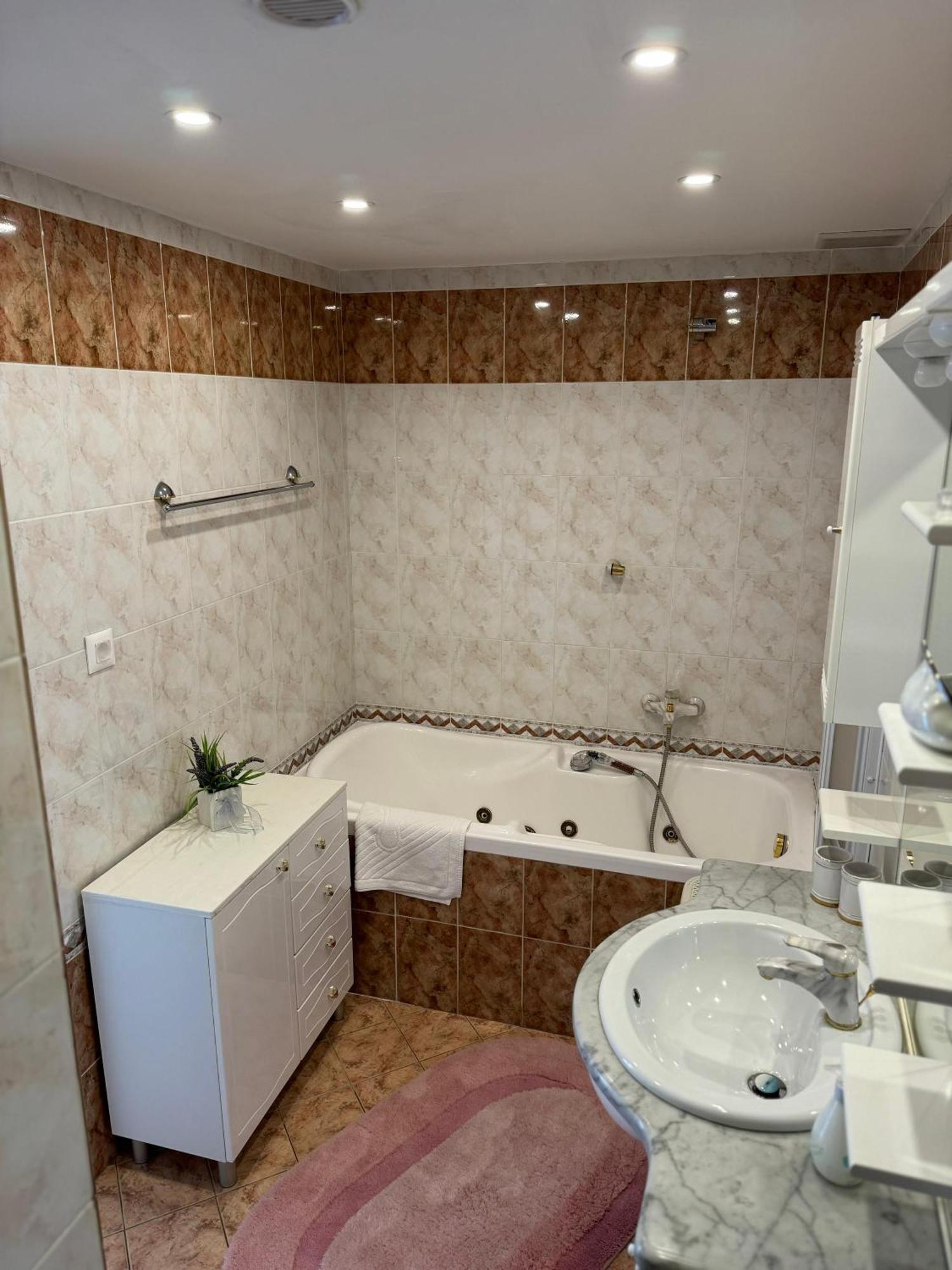 Apartman Nika - Marija Makarska Exteriör bild